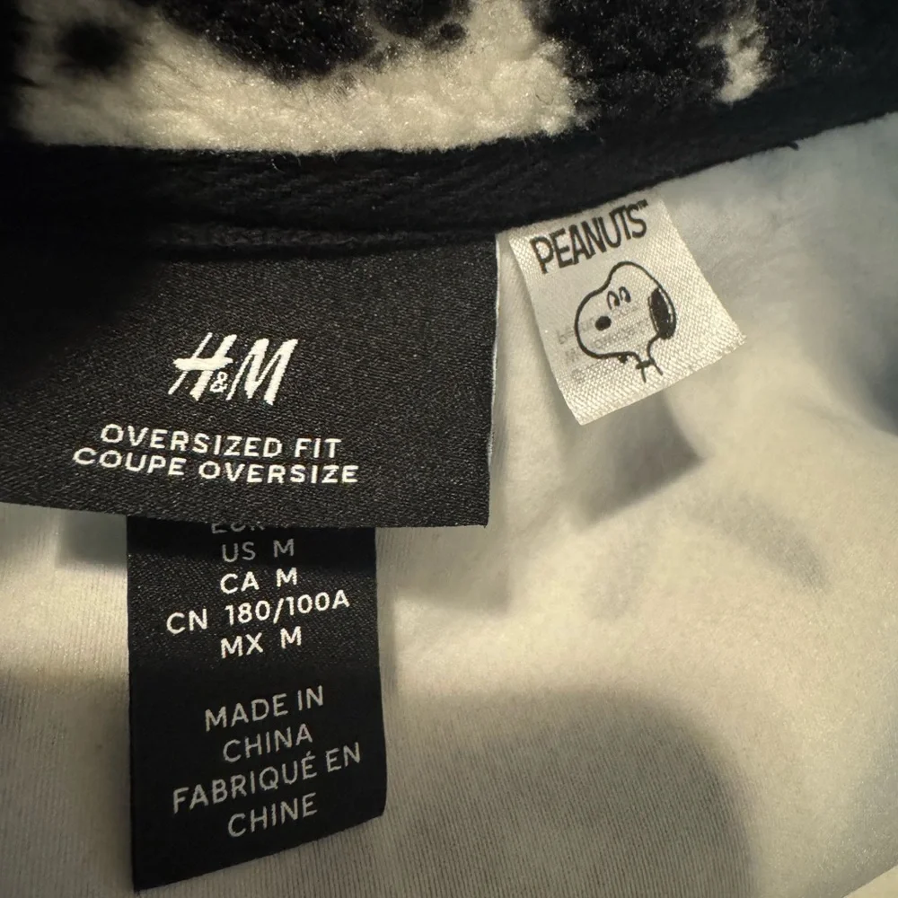H&M x Peanuts Men’s Oversized Graffiti Black & Cream Sherpa Jacket Size Medium